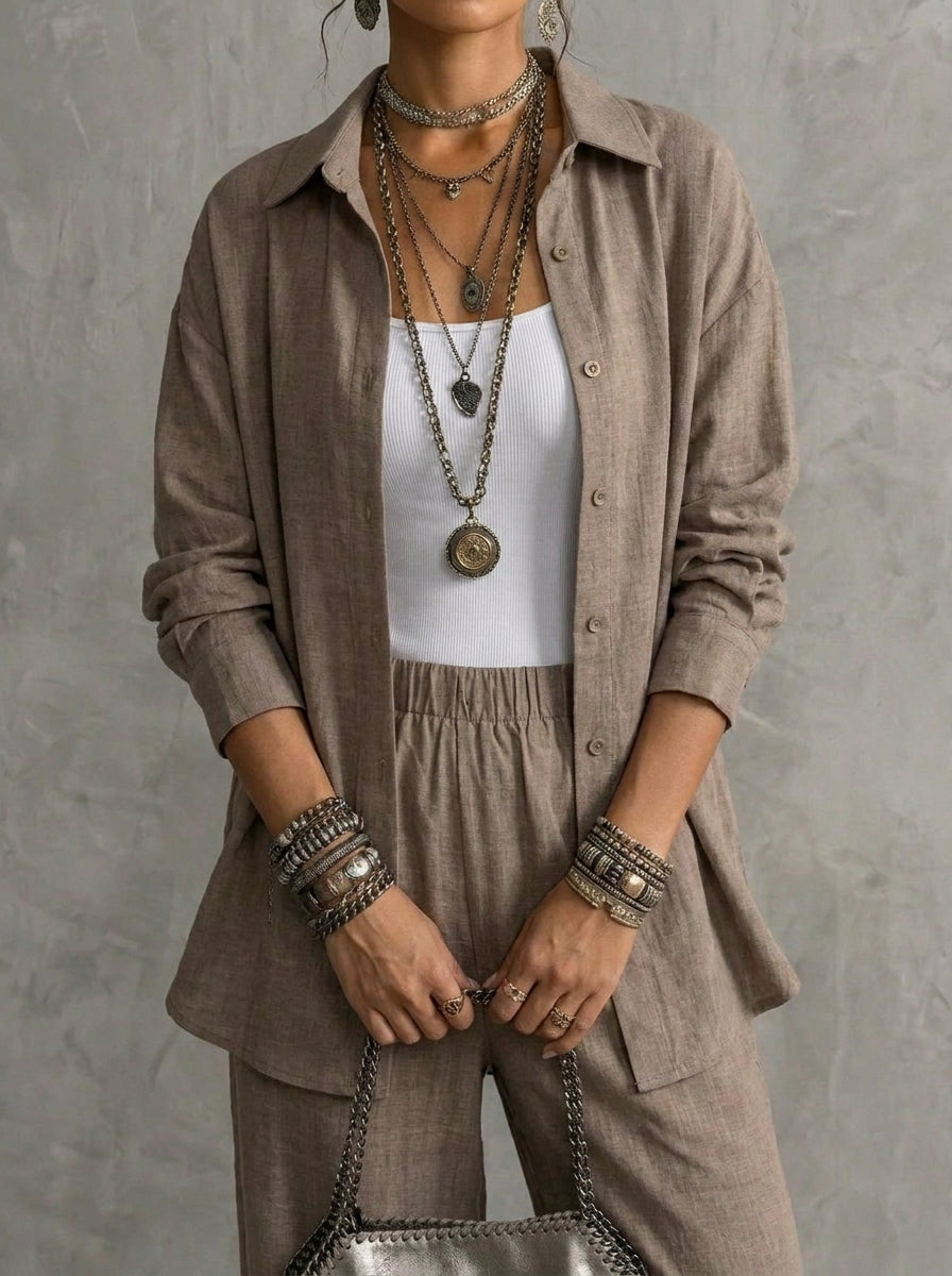 Kaya - Elegant set with a luxurious shirt